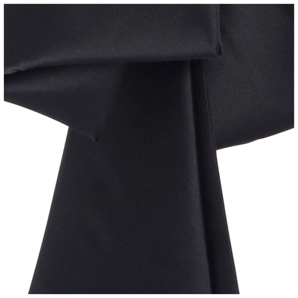 🎁 1 DAY MOVING SALE Silky Stretch Black One Shoulder Top - Picture 3 of 3